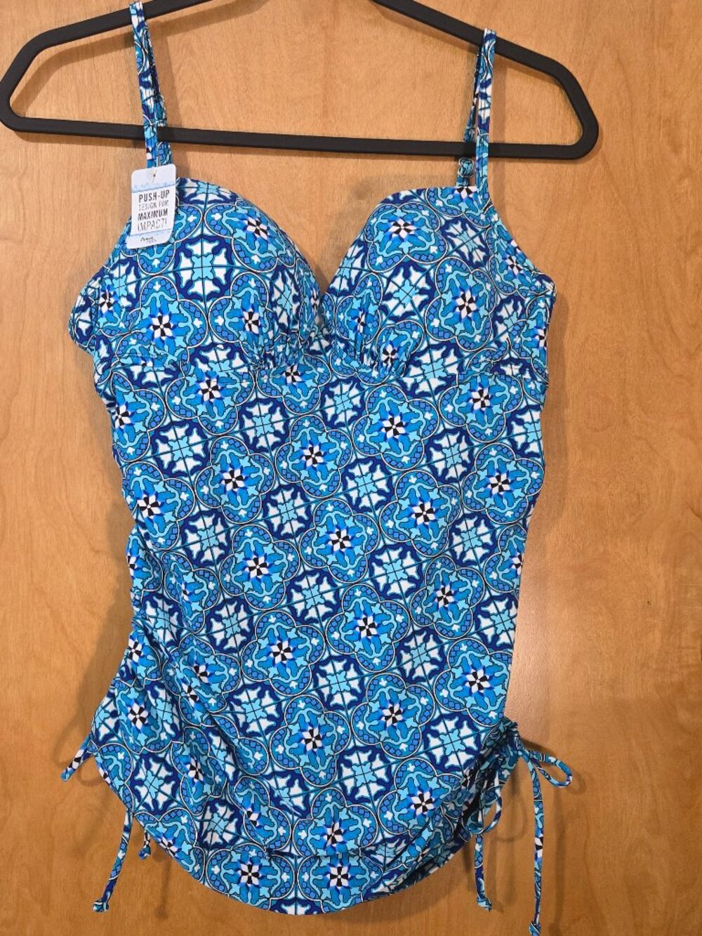 Spanx "Love Your Assets" Large  push up underwire ruched tankini top blue white
